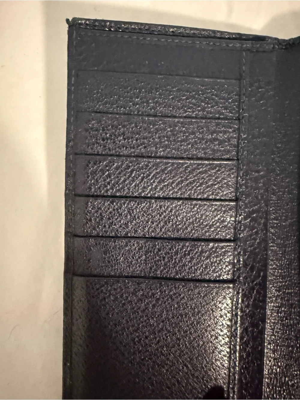 Gucci Vintage Navy Pebbled Leather Cardholder/Wallet with Gold tone Logo clasp!😮
